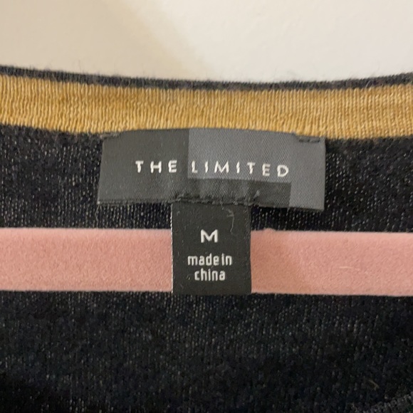 The Limited, size M, scoop neck, thin, 3/4 sleeve sweater. - Picture 2 of 4
